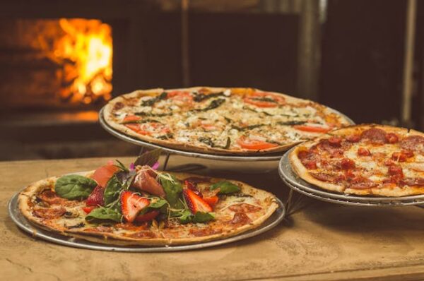 The Perfect Outdoor Pairing: Garden Furniture and the Ooni Pizza Oven